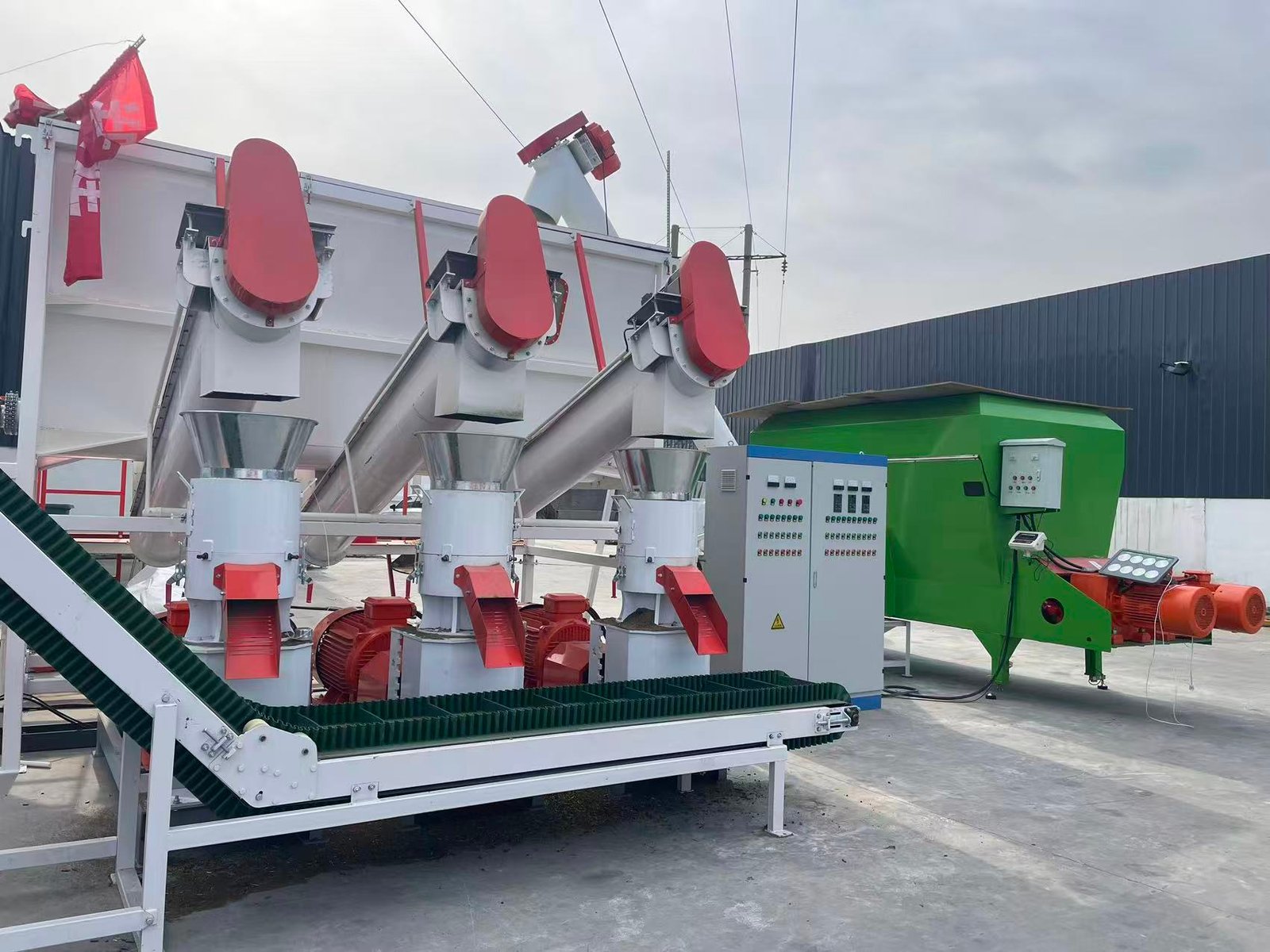Complete Guide to Poultry Feed Production Line for Beginners 11 Modern poultry feed production line facility in Philippines showing complete manufacturing system